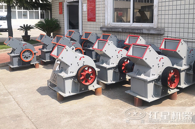錘式破碎機小型作業(yè)量多少？錘頭及技術參數