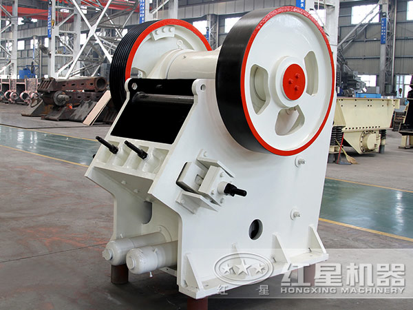 對比傳統(tǒng)鄂破機(jī)，新一代歐版鄂式破碎機(jī)具有哪些優(yōu)勢？