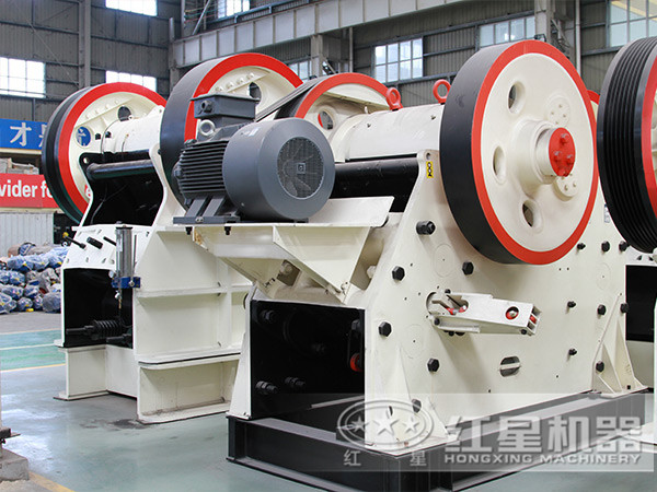 購機(jī)指南：什么樣的石頭顎式碎石機(jī)才是高質(zhì)量的？