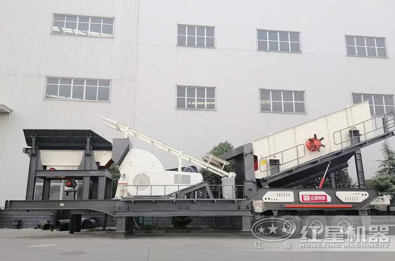與給料機(jī)、破碎機(jī)一起搭載的新型車(chē)載可移動(dòng)篩砂機(jī)