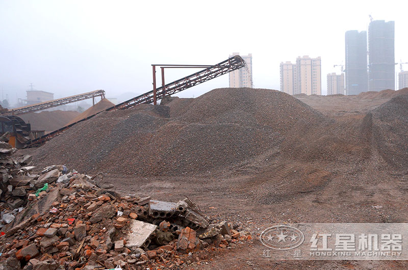 建筑垃圾變廢為磚設(shè)備多少錢，建筑垃圾做的磚多少錢一塊？